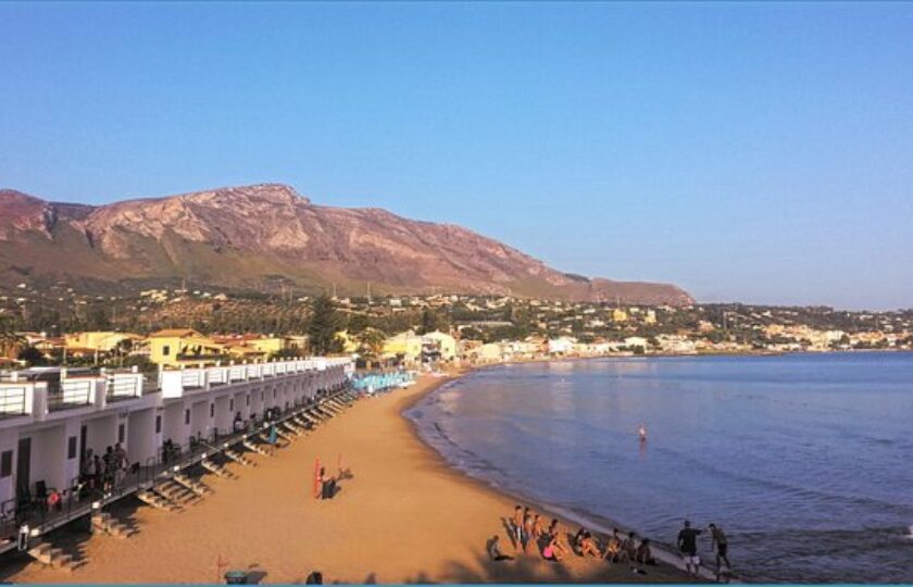 Scopri la Spiaggia di San Nicola: Una Gemma Nascosta nei Pressi di “Oltre Il Mare” a Trabia